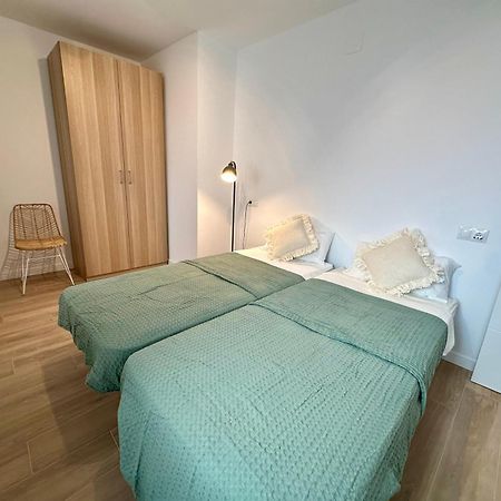Apartamento Atico Con Solarium Y Bbq Cerca Del Centro 6 Pax Málaga Exterior foto